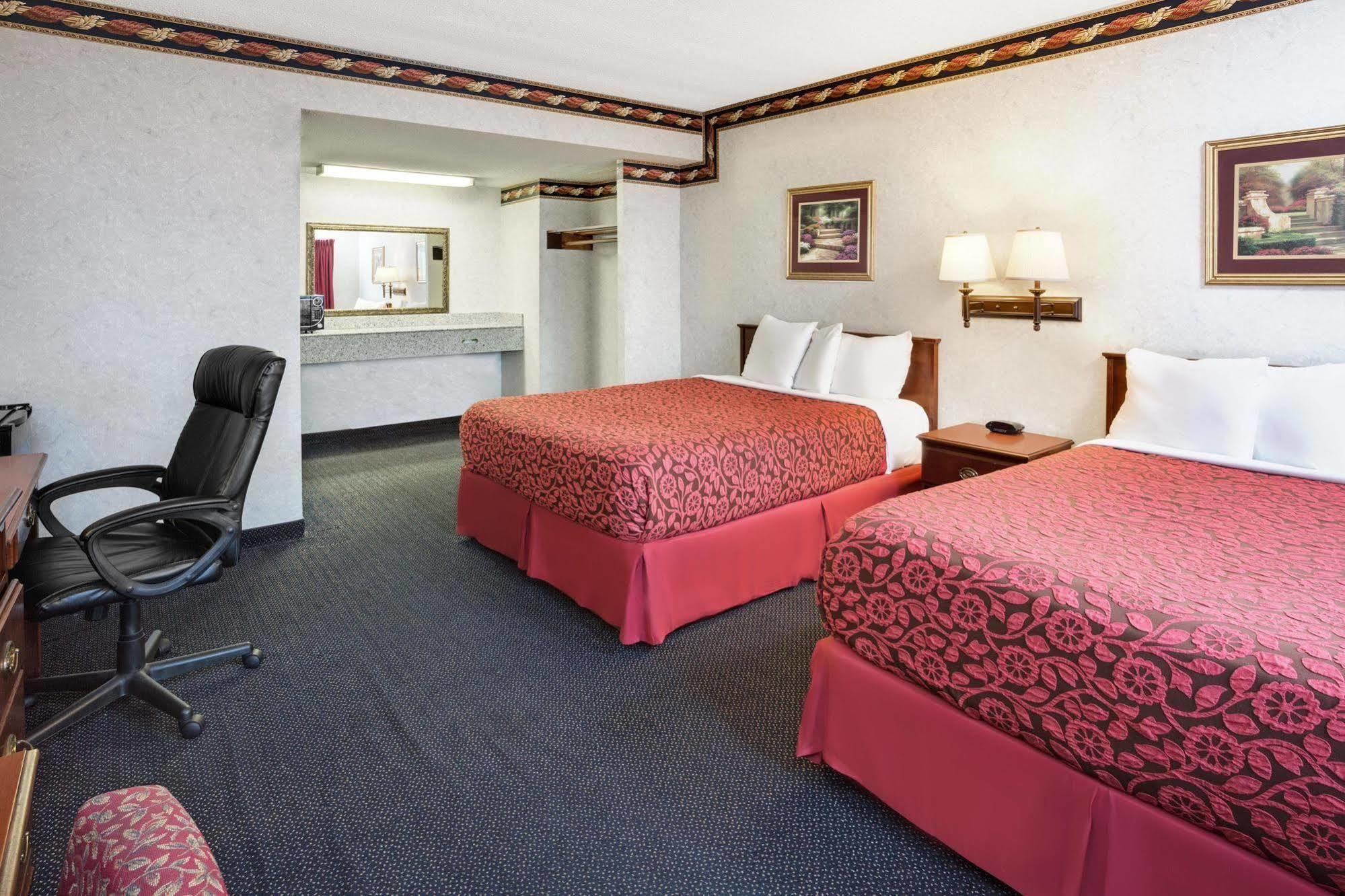 Sunset Inn كوستا ميسا، أورانج، كاليفورنيا المظهر الخارجي الصورة