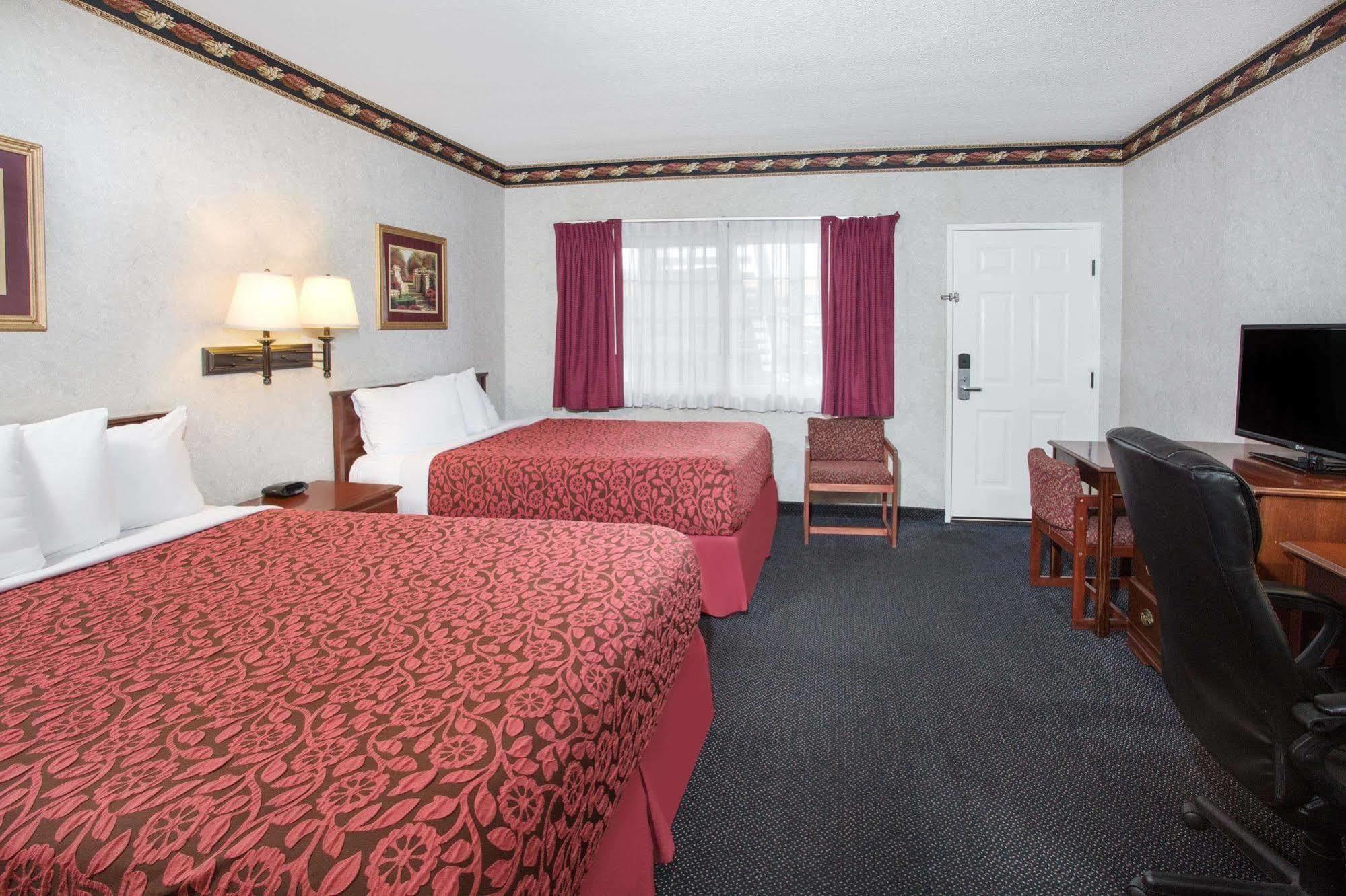 Sunset Inn كوستا ميسا، أورانج، كاليفورنيا المظهر الخارجي الصورة